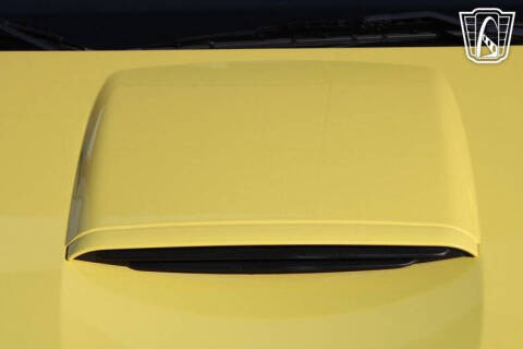 2004 Ford Thunderbird Deluxe