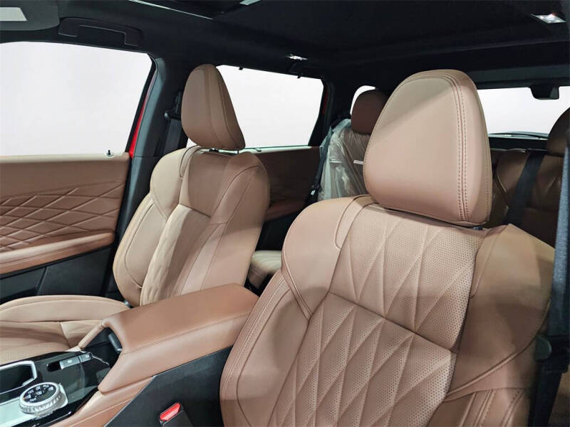 2025 Mitsubishi Outlander SEL