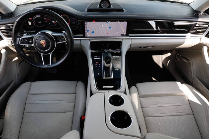 2020 Porsche Panamera
