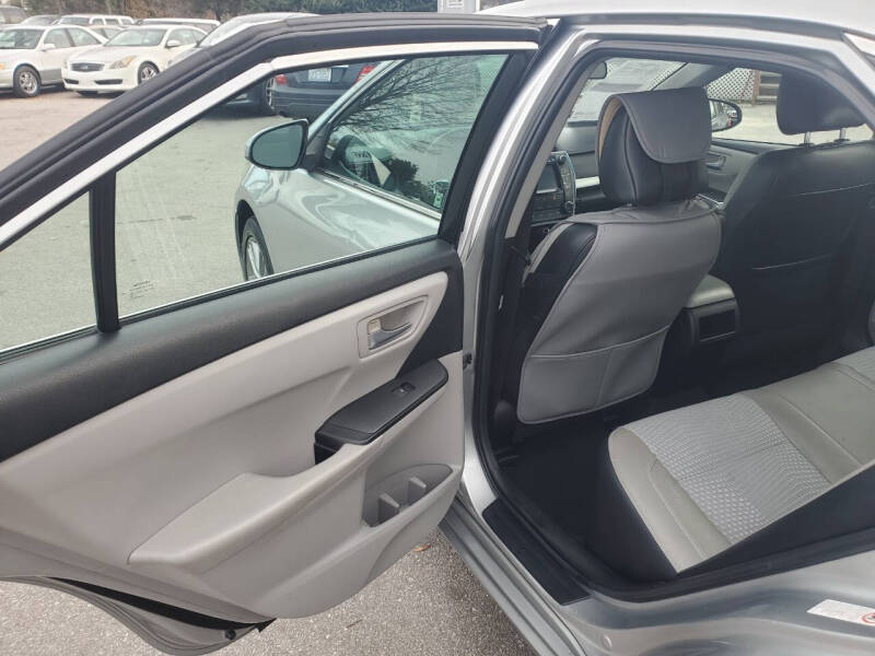 2015 Toyota Camry SE