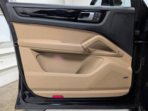 2022 Porsche Cayenne