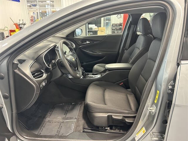 2024 Chevrolet Malibu LS