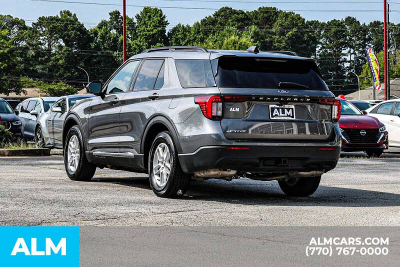 2025 Ford Explorer Active