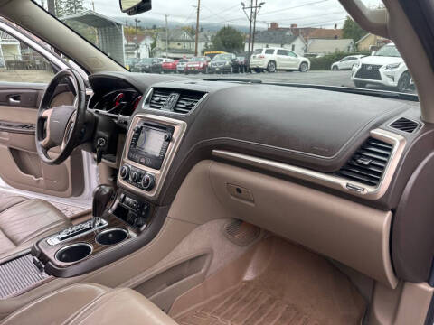 2016 GMC Acadia Denali