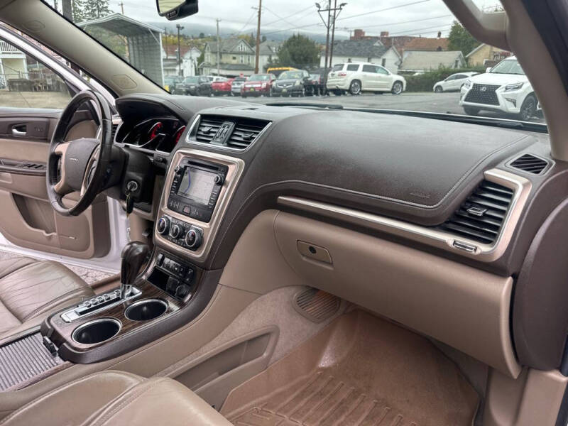 2016 GMC Acadia Denali