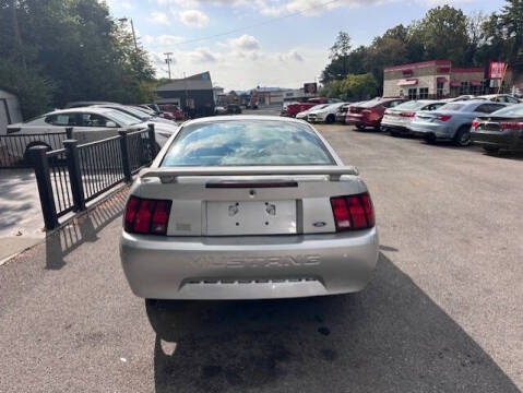 2003 Ford Mustang