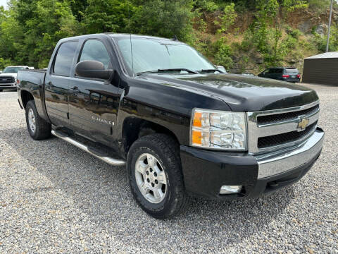 2008 Chevrolet Silverado 1500 for sale at Jim's Hometown Auto Sales LLC in Cambridge OH