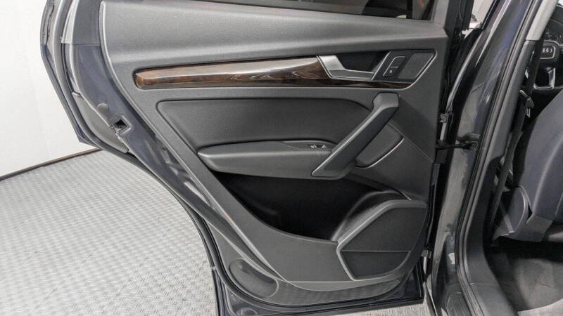 2019 Audi Q5 quattro Premium 45 TFSI