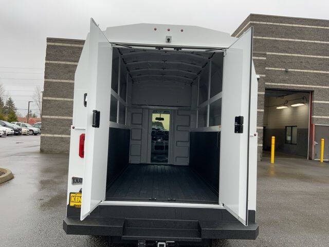 2025 Ford E-Series