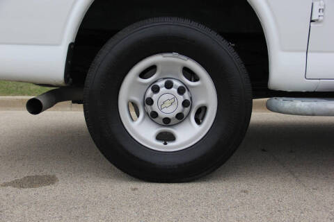 2022 Chevrolet Express 2500