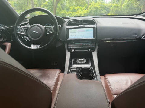 2017 Jaguar F-PACE S