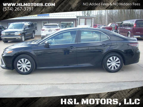 2022 Toyota Camry Hybrid LE