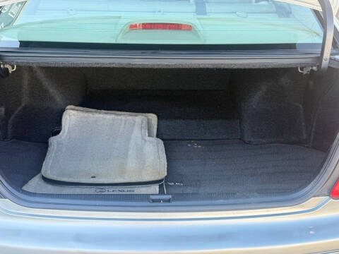2000 Lexus GS 300