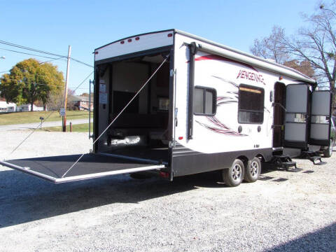 2015 Forest River Vengeance 25v