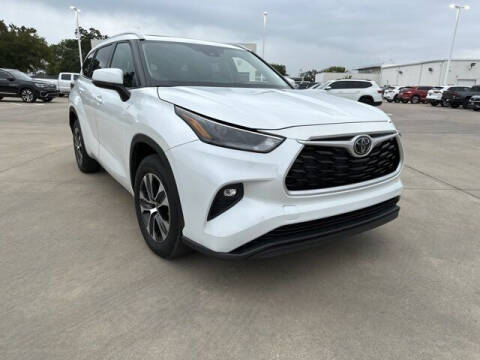 2022 Toyota Highlander for sale at Lewisville Volkswagen in Lewisville TX