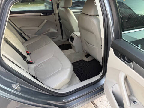 2015 Volkswagen Passat 2.0L TDI SE