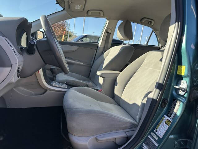 2010 Toyota Corolla LE