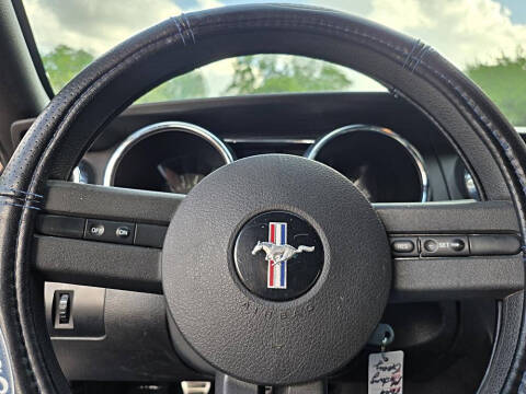 2008 Ford Mustang V6 Deluxe