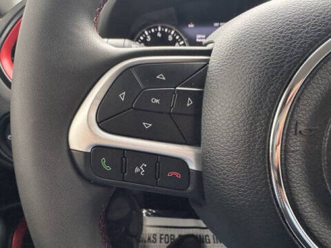 2023 Jeep Renegade Trailhawk