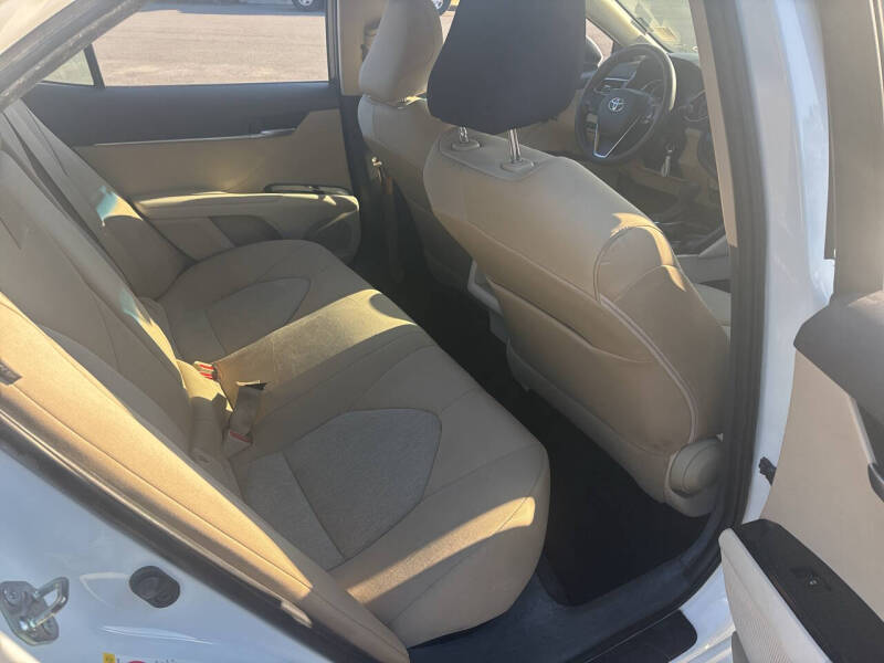 2018 Toyota Camry LE