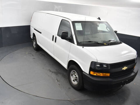 2023 Chevrolet Express 2500