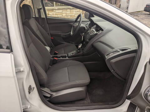 2017 Ford Focus SE