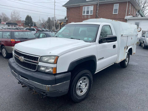 2007 Chevrolet Silverado 2500HD Classic for sale at Auto Outlet of Trenton in Trenton NJ