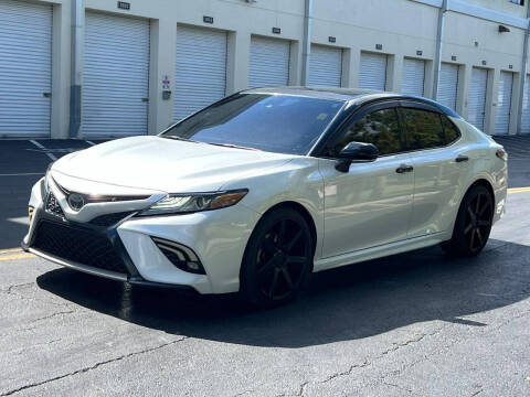 2019 Toyota Camry for sale at IRON CARS in Hollywood FL