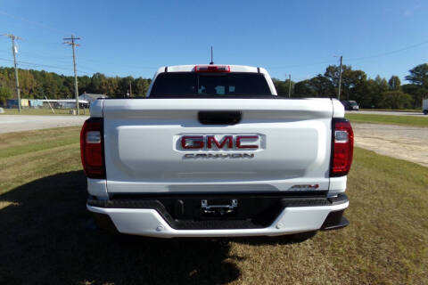 2024 GMC Canyon AT4