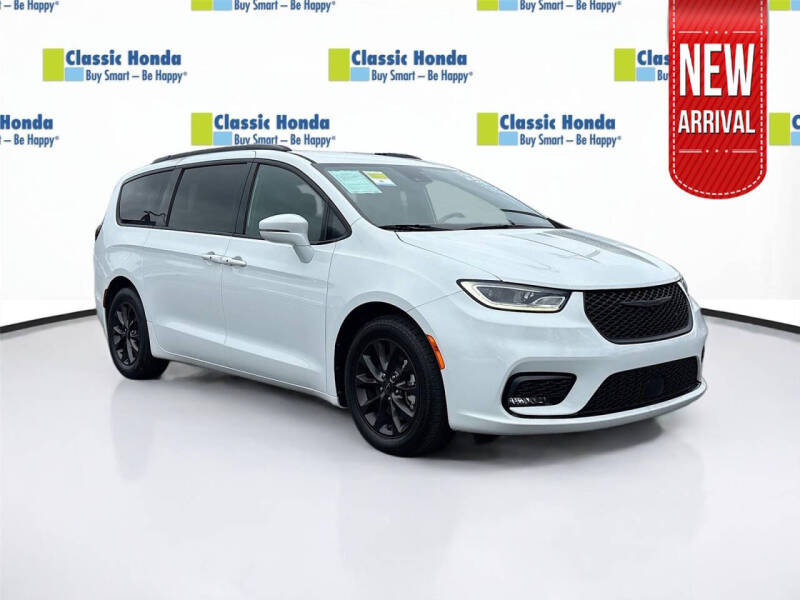 2021 Chrysler Pacifica Touring