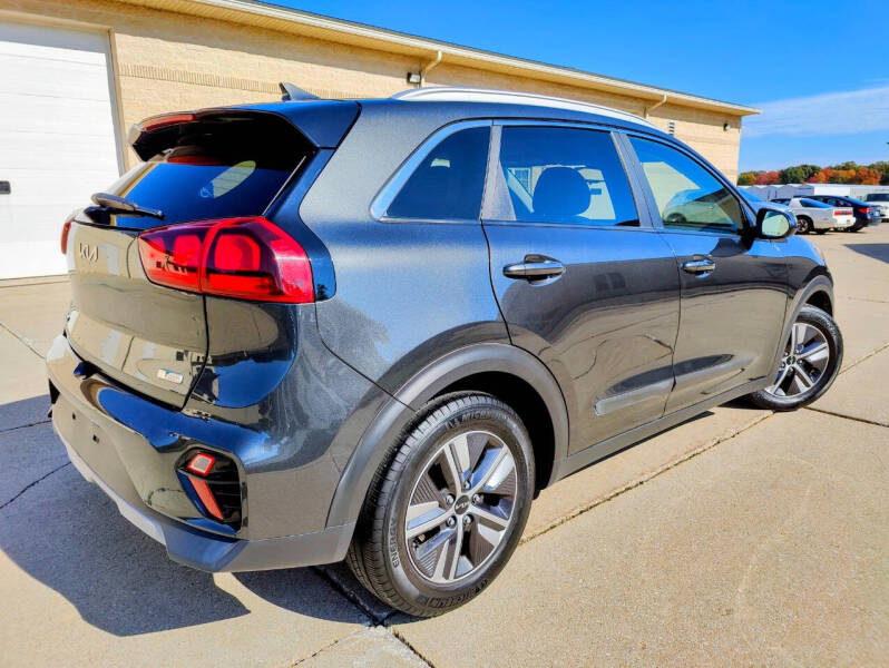 2022 Kia Niro Plug-In Hybrid LXS