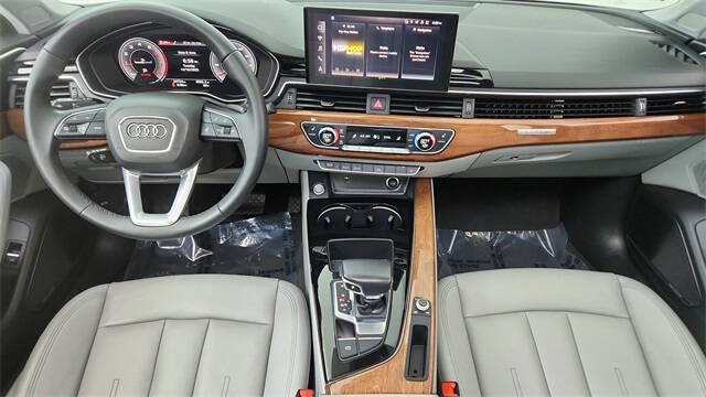 2024 Audi A4 quattro Premium Plus 40 TFSI