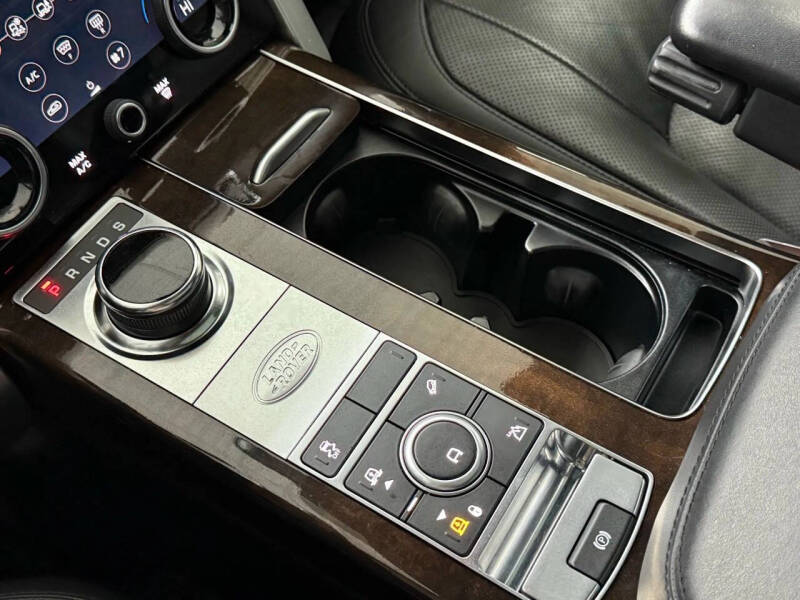 2020 Land Rover Range Rover P525 HSE