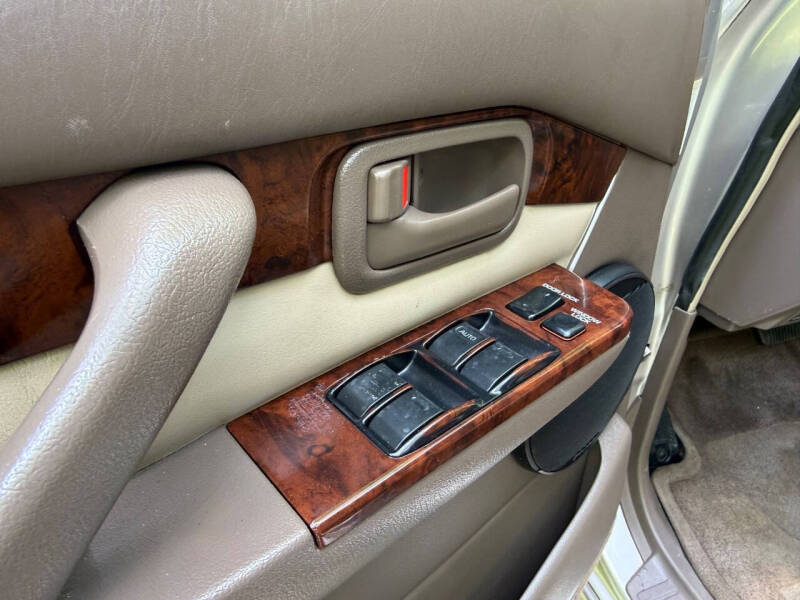 1996 Lexus LX 450