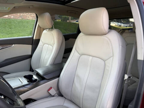 2019 Lincoln Nautilus Reserve