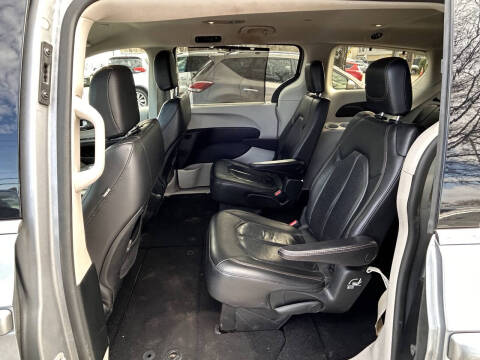 2019 Chrysler Pacifica Touring L 35th Anniversary
