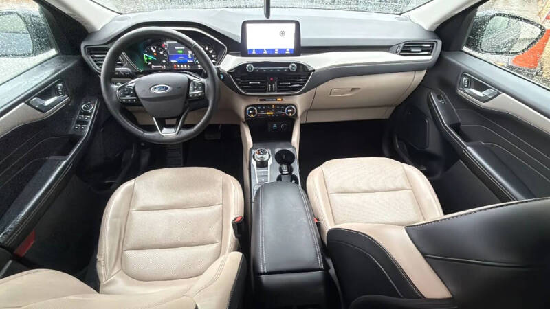 2021 Ford Escape Hybrid SEL