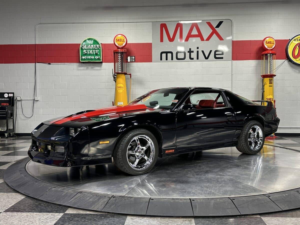 1985 Chevrolet Camaro 3