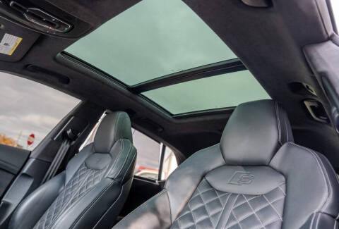 2023 Audi SQ8 4.0T quattro Prestige