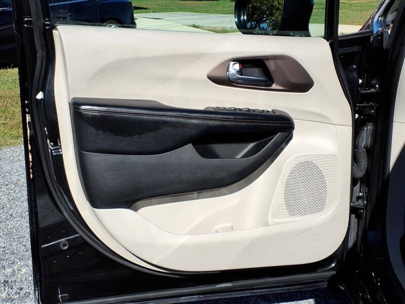 2019 Chrysler Pacifica Touring L