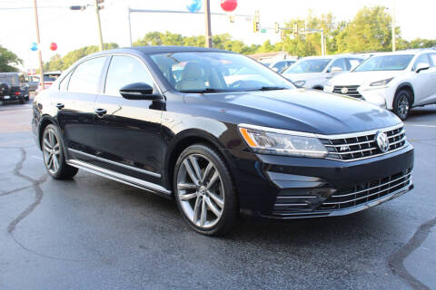 2019 Volkswagen Passat SE R-Line