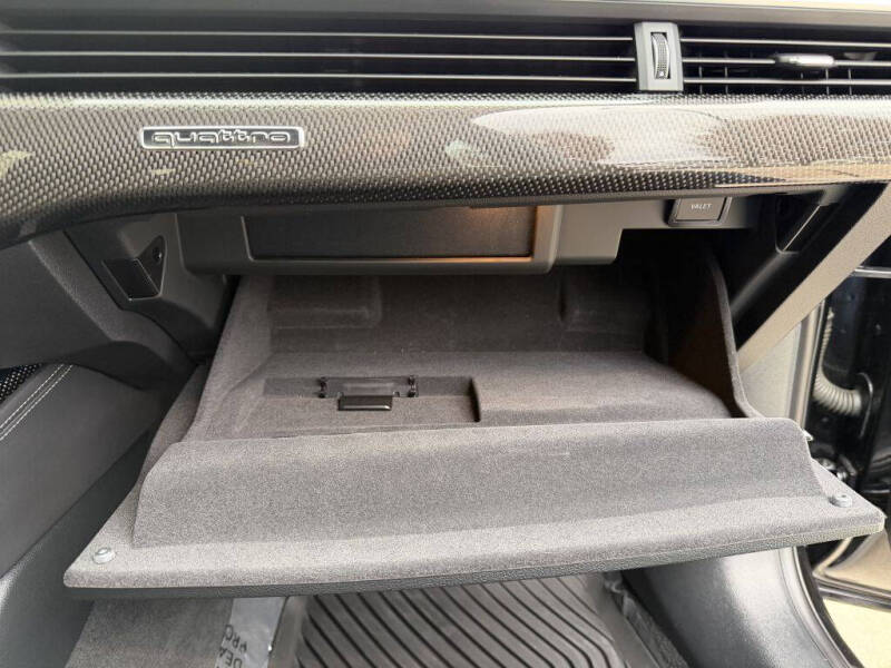 2022 Audi S4 3.0T quattro Premium Plus