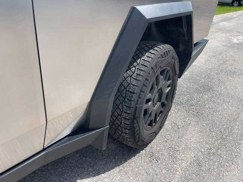 2024 Tesla Cybertruck