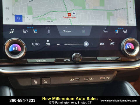 2023 Lexus RZ 450e Luxury