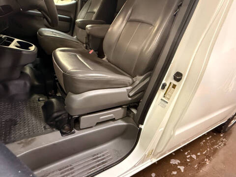 2013 Nissan NV 2500 HD S