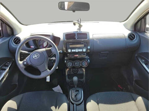 2009 Scion xD