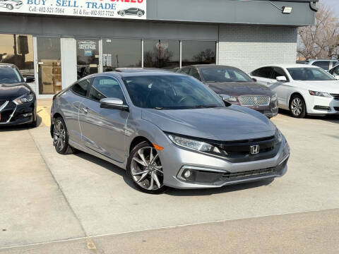 2019 Honda Civic for sale at GREENWOOD AUTO LLC in Lincoln NE