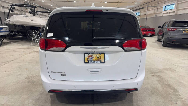 2020 Chrysler Pacifica Touring L 35th Anniversary