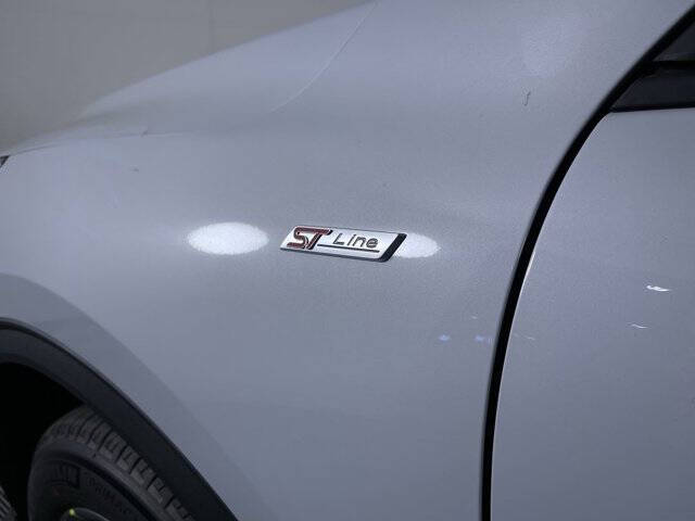 2026 Ford Escape Hybrid ST-Line Select