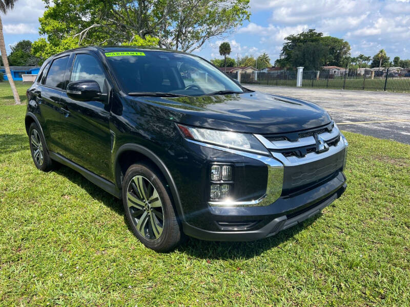 2021 Mitsubishi Outlander Sport SE's photo